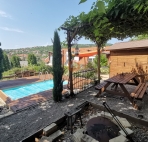 ELAD� kertkapcsolatos, fel�j�tott t�rsash�zi lak�s